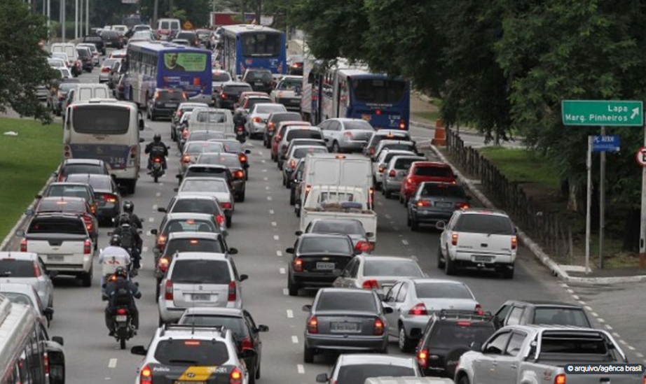 Contra privatização, São Paulo tem 9 linhas de metrô e trem em greve
