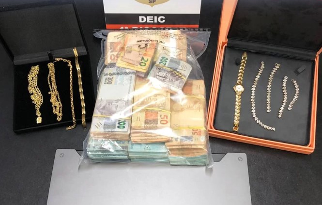 Quadrilha especializada em enganar idosos é desmantelada pela Polícia Civil em Guarujá