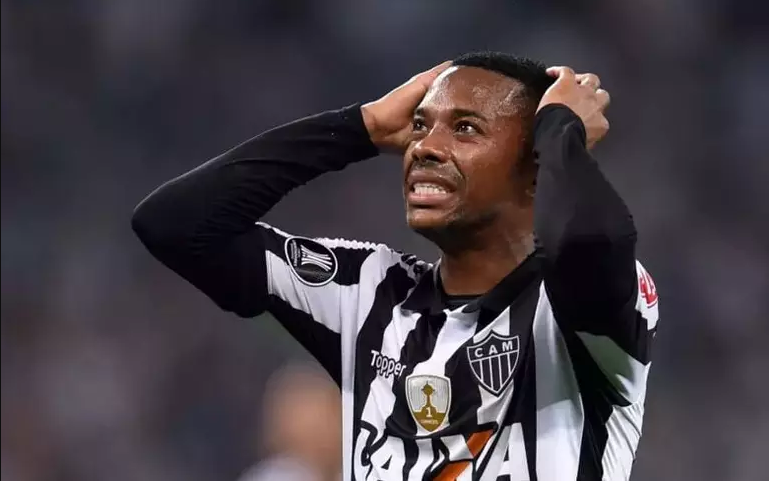 Defesa de Robinho entra com recurso para que ex-jogador fique menos tempo preso