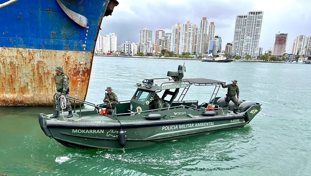 ​POLÍCIA MILITAR AMBIENTAL MARÍTIMA AMPLIA FISCALIZAÇÃO CONTRA 'PIRATAS DO MAR' NO LITORAL DE SP