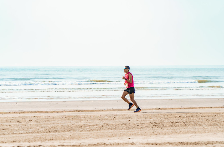 6ª Corrida São Bertioga Atrai Mais de 150 Atletas na Véspera do Ano Novo