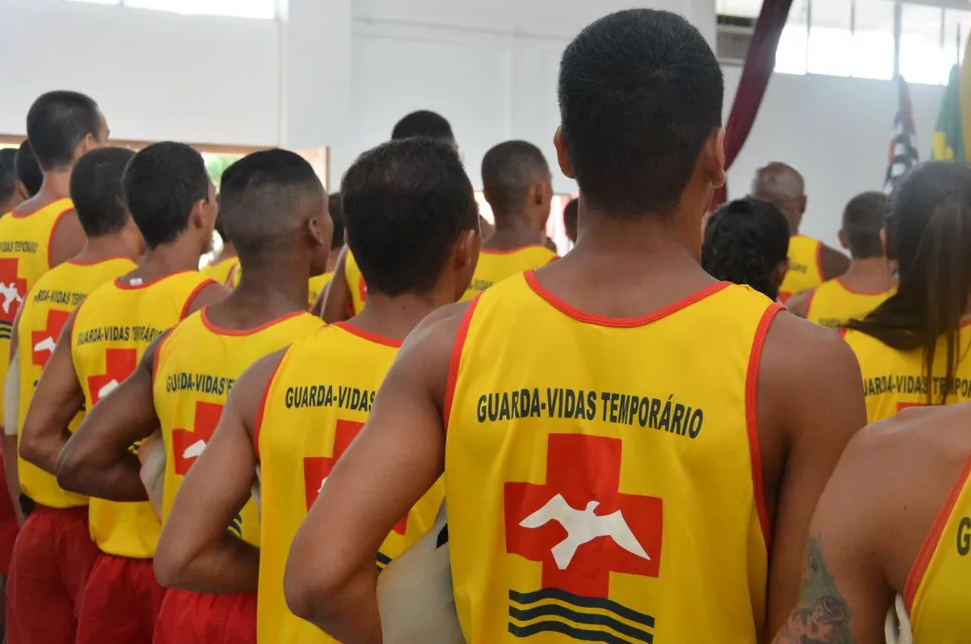 Bertioga, abre processo seletivo para guarda-vidas temporário