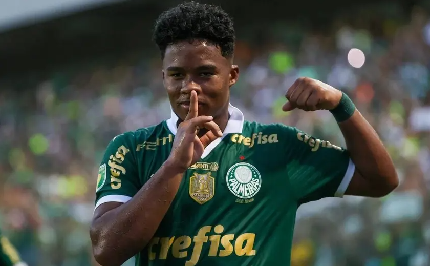 Palmeiras bate ferrolho do Santos com brilho de Endrick e é tri histórico