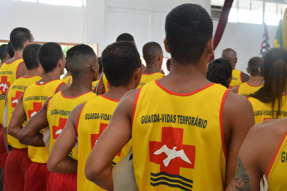 BERTIOGA ABRE INSCRIÇÕES PARA PROCESSO SELETIVO DE SALVA-VIDAS TEMPORÁRIOS