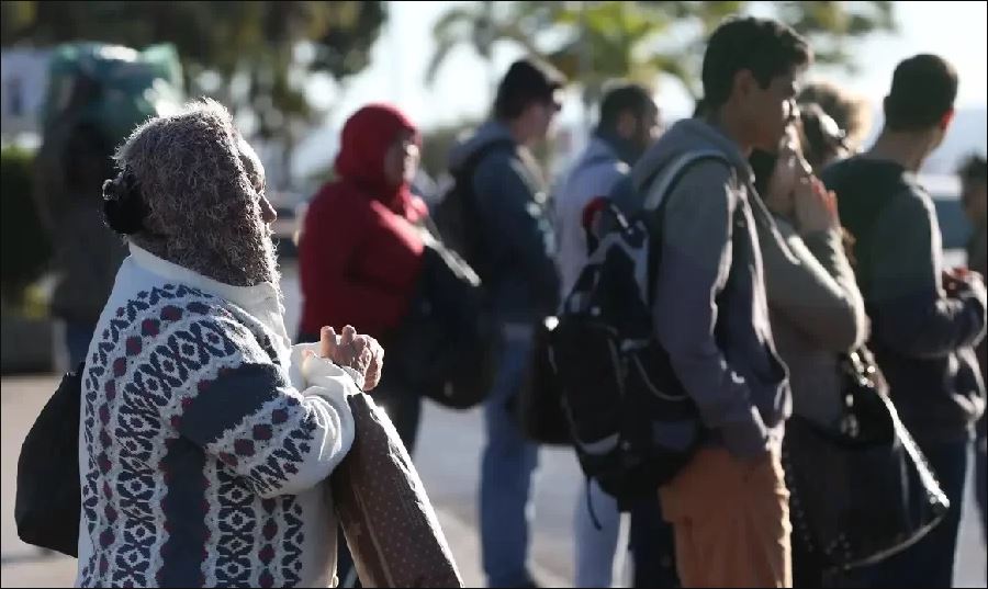Frente fria não dá trégua e última semana de agosto será gelada na Baixada Santista